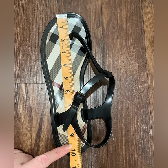 Burberry Black Plaid Jelly Women's Sandals Size 40 - Picture 11 of 14